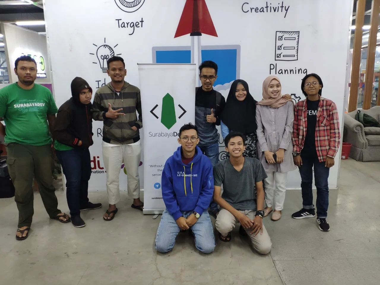 Foto bersama Arryangga dan Antoni di Surabayadev