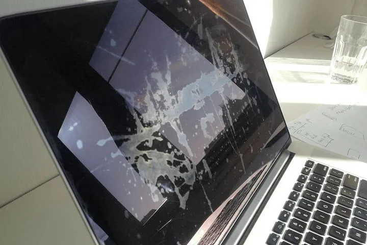 Staingate Pada Macbook