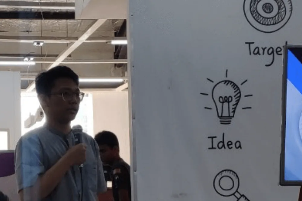 grico membuka acara event komunitas surabayajs